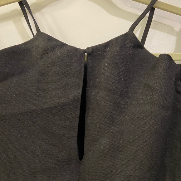 NWOT UrbanOutfit cold shoulder Ruffle Sleeve Dress - Picture 6 of 12